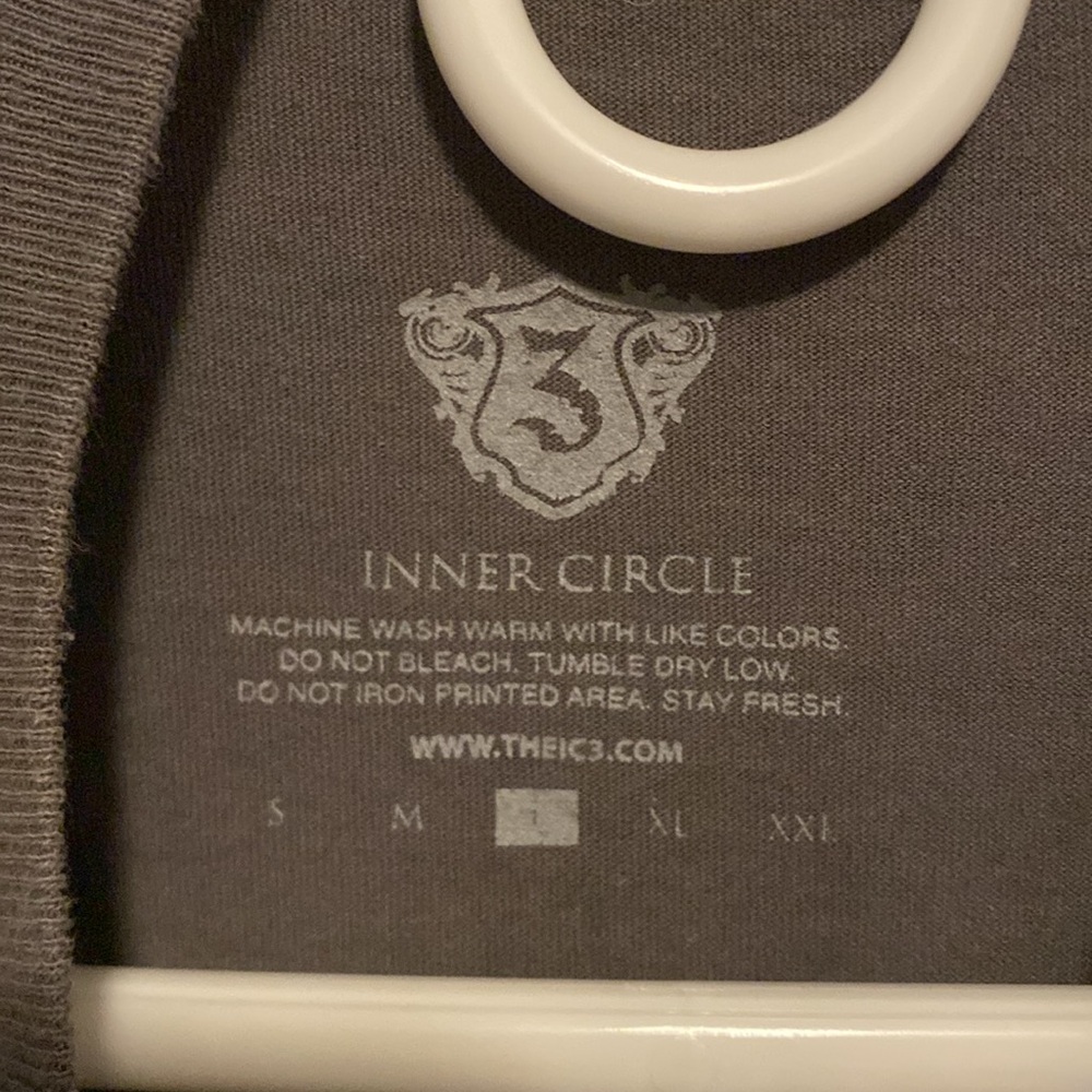Inner Circle Tshirt - Picture 3 of 4